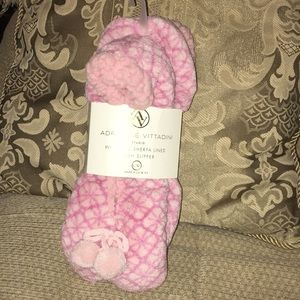 💗NWT Adrienne Vittadini Sherpa Plush Slipper